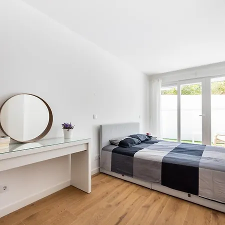 Alfamar Ines * 阿尔布费拉